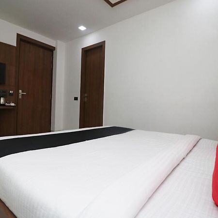 Hotel Grand Sparrow Inn Agra  Buitenkant foto