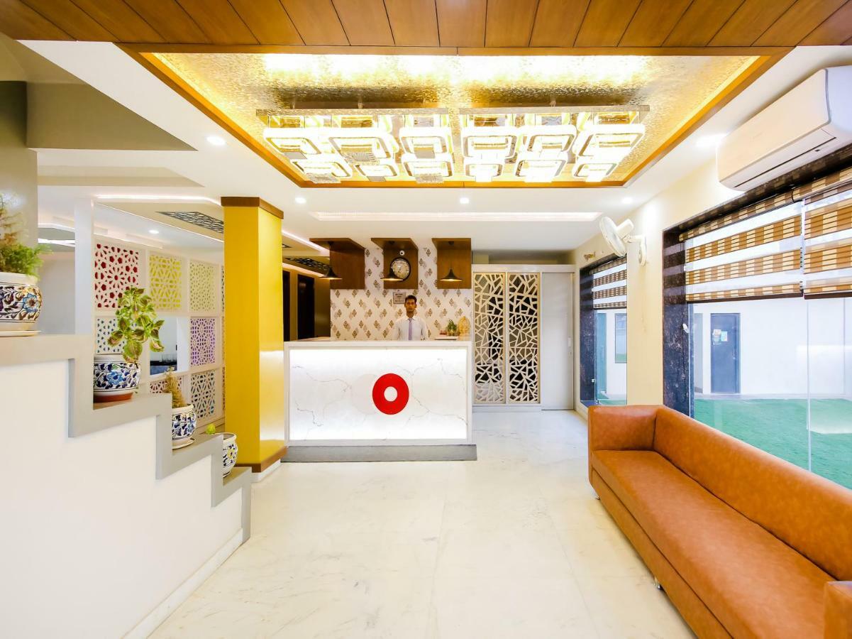 Hotel Grand Sparrow Inn Agra  Buitenkant foto