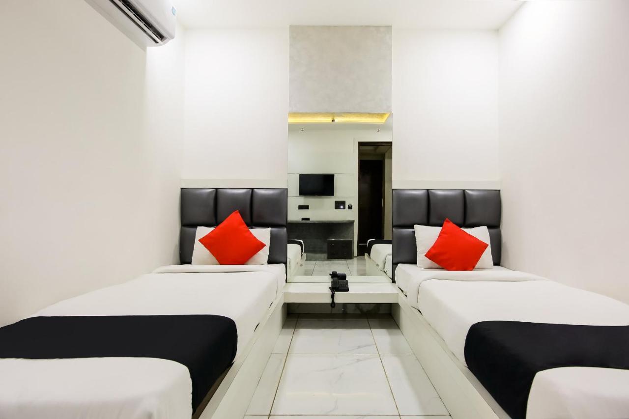 Hotel Grand Sparrow Inn Agra  Buitenkant foto
