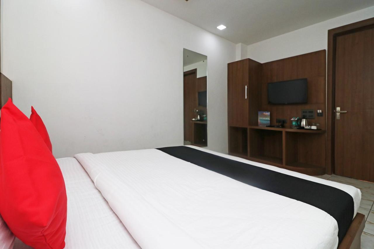 Hotel Grand Sparrow Inn Agra  Buitenkant foto